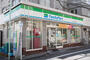 コンビニ　ファミリーマート 高輪四丁目店（コンビニ）まで97m