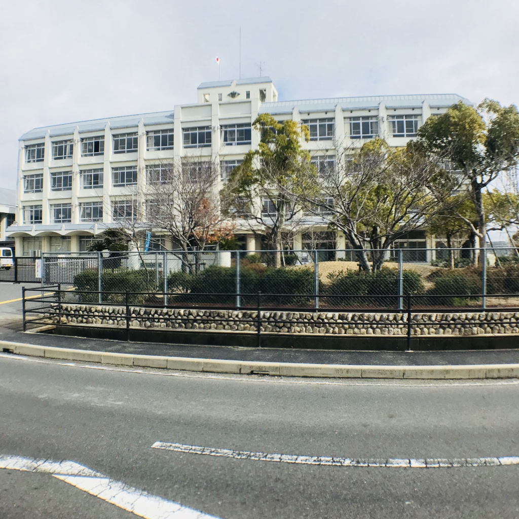 小学校　守山市立物部小学校（小学校）まで300m