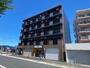建物外観　静かな住宅地に佇む単身者用物件です。