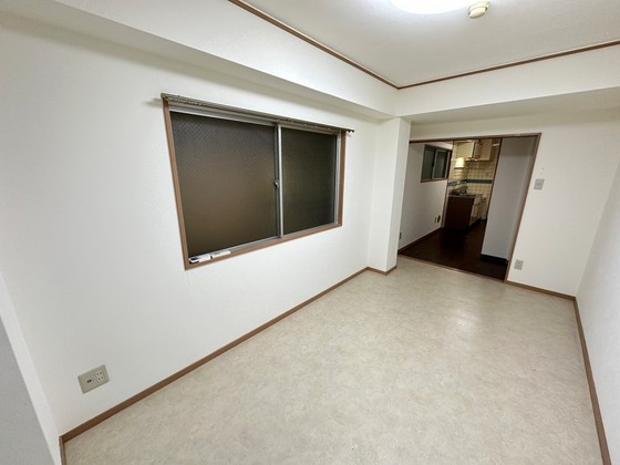MSビルの居間写真