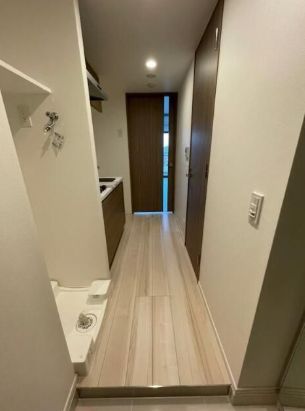 東京メトロ日比谷線 南千住駅 徒歩14分 11階建 築5年の玄関写真