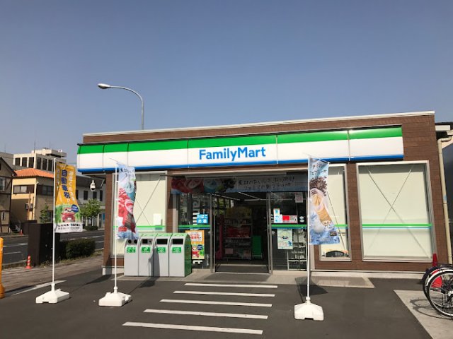 コンビニ　ファミリーマート　岡山浜二丁目店（コンビニ）まで323m