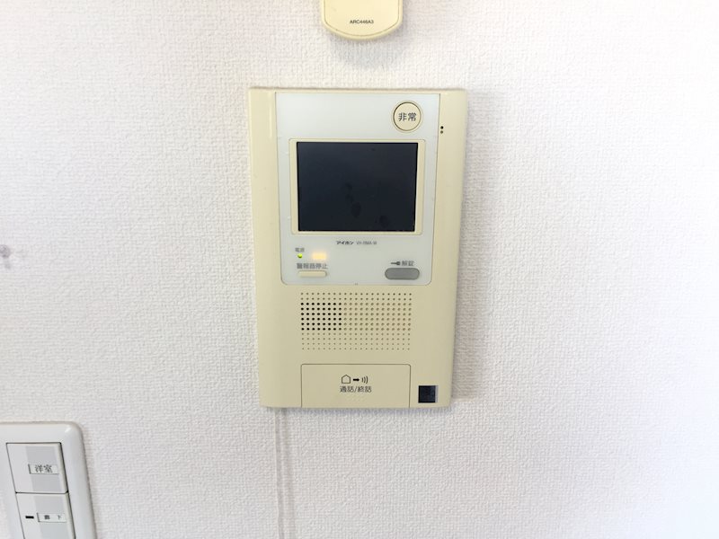 セキュリティ　他号室、清掃前の写真