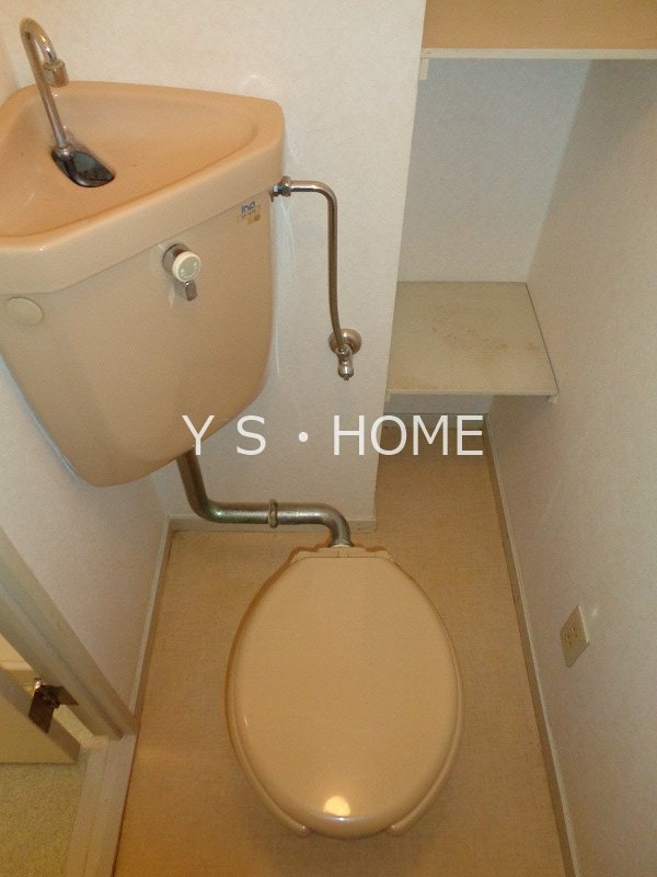ＪＲ中央線 西国分寺駅 徒歩11分 4階建 築41年のトイレ写真