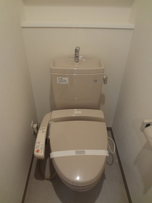 ＪＲ中央線 立川駅 徒歩7分 5階建 築21年のトイレ写真