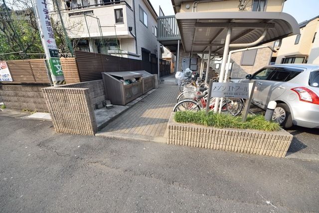エントランス　★エントランスです★