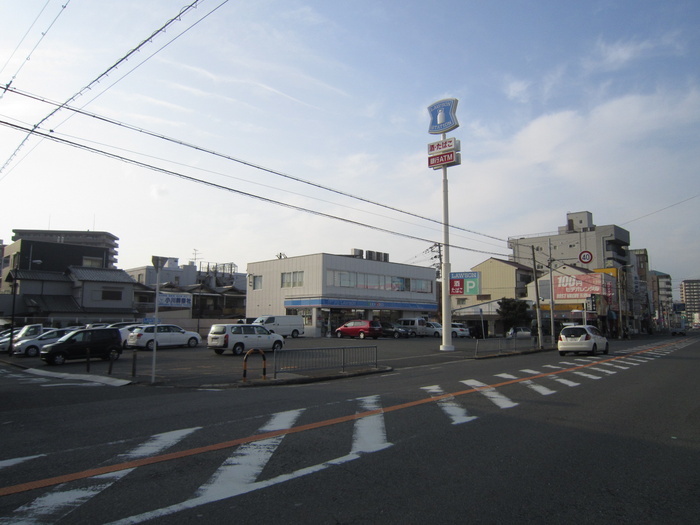 コンビニ　ローソン（コンビニ）まで370m