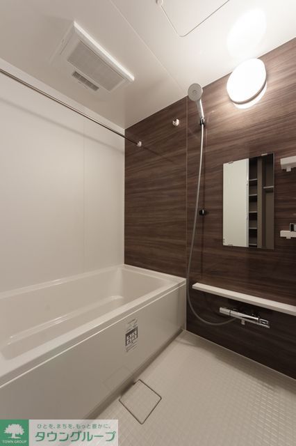 バス・シャワールーム　※写真は同タイプ住戸です。