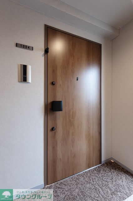 玄関　※写真は同タイプ住戸です。