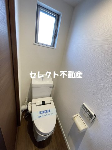 トイレ　トイレもきれいです