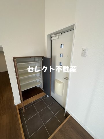 玄関　明るい玄関です