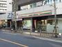 コンビニ　セブンイレブン赤坂６丁目店（コンビニ）まで132m