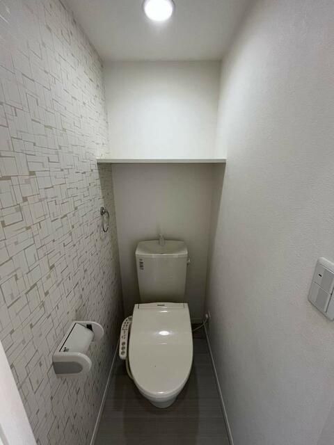 ＪＲ仙石線 陸前原ノ町駅 徒歩8分 2階建 築13年のトイレ写真