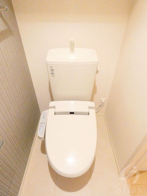 ＪＲ大阪環状線 寺田町駅 徒歩10分 2階建 築13年のトイレ写真