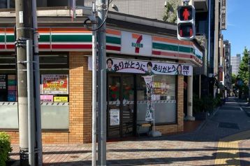 コンビニ　セブンイレブン江東牡丹1丁目店（コンビニ）まで74m
