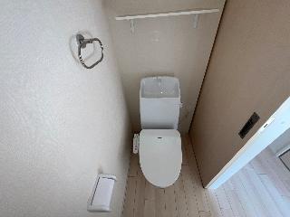 トイレ　清潔感のあるトイレです