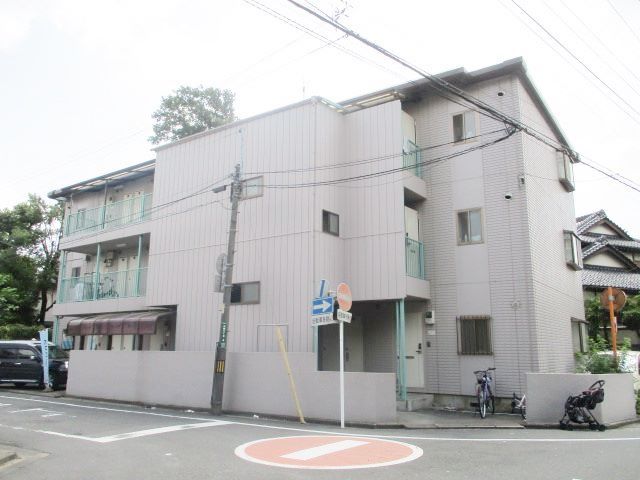 建物外観　鉄骨造