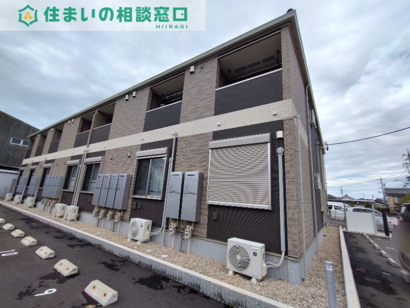 名鉄西尾線 西尾駅 バス乗車時間：10分 最寄りバス停で下車 徒歩8分 築3年