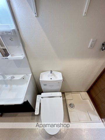 ＪＲ横浜線 中山駅 徒歩24分 2階建 築10年のトイレ写真