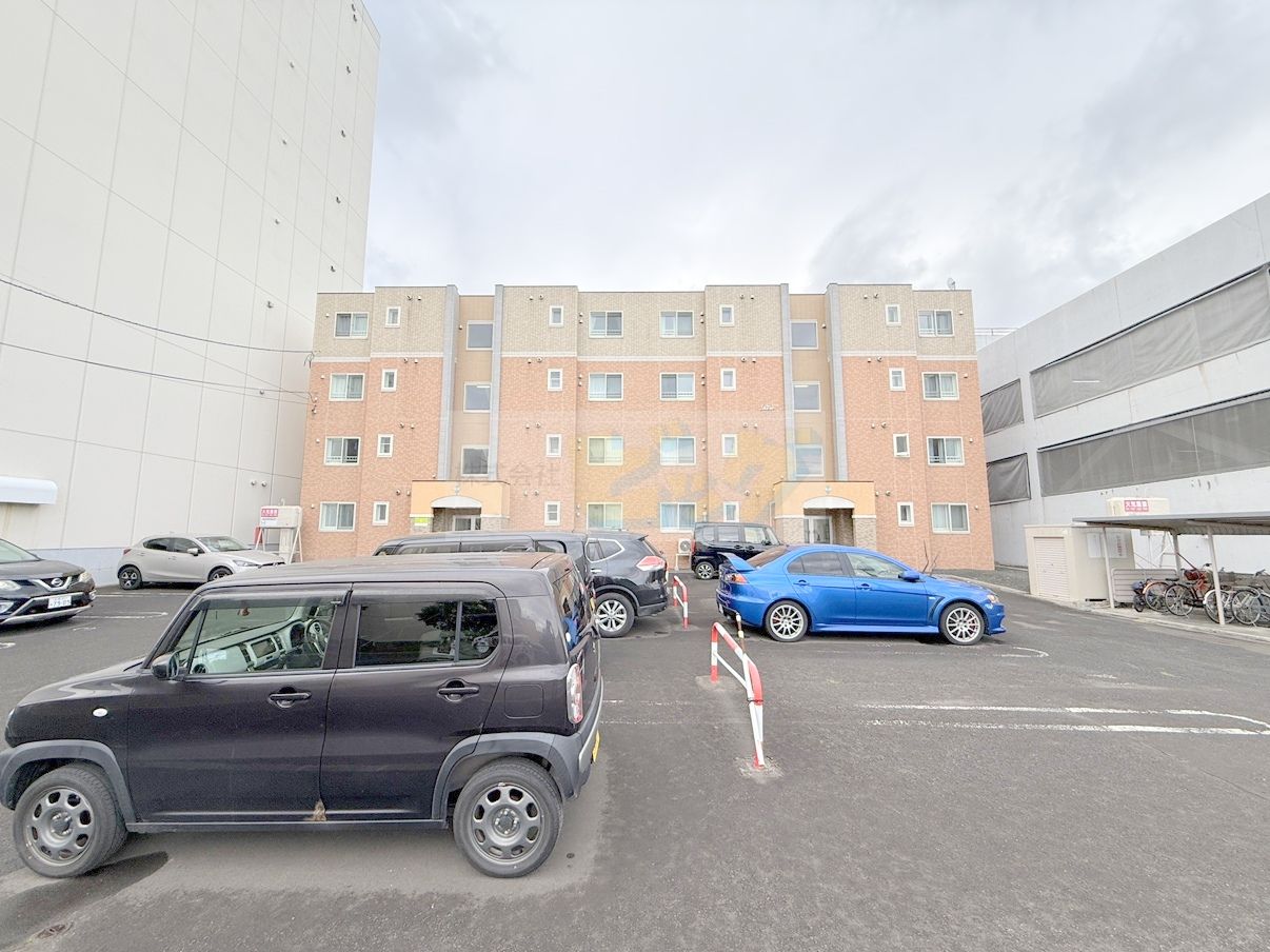 建物外観　灯油ボイラー使用の人気のファミリー物件です♪★★