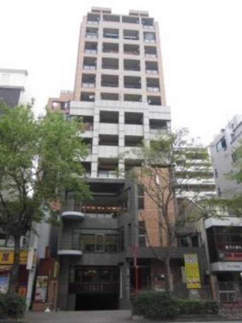 建物外観　１２階建てです！！