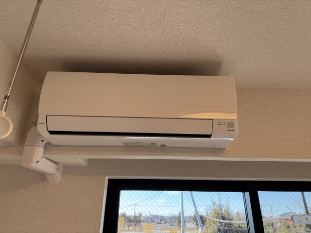 その他設備　エアコン２基付