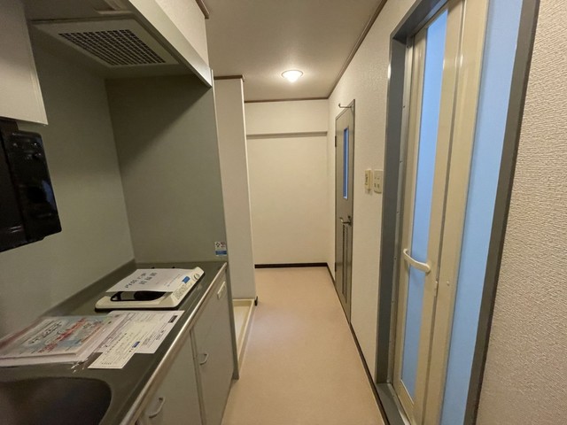 その他部屋・スペース　【玄関】同物件別部屋写真です