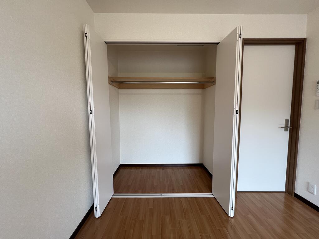 収納　※別号室の参考写真です