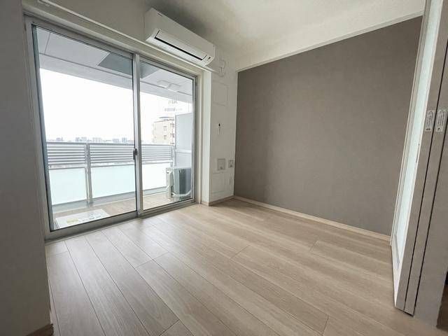その他部屋・スペース　ベランダ側のお部屋です。