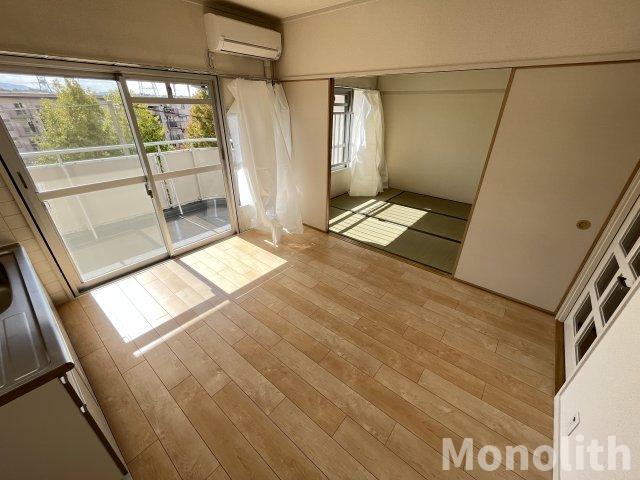 泉北鴨谷台3丁4号棟の内装写真