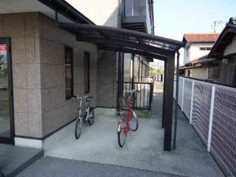 ＪＲ東海道本線 南彦根駅 徒歩4分 2階建 築26年の外観写真