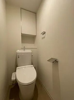 トイレ　別タイプ部屋　参考写真です