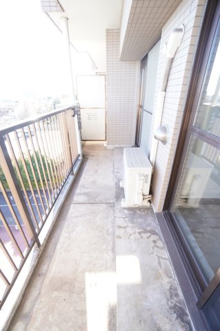 バルコニー　※同物件・同タイプの写真です。