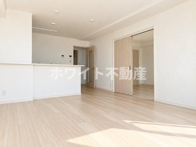 地下鉄千日前線 新深江駅 徒歩7分 2階建 築9年の居間写真