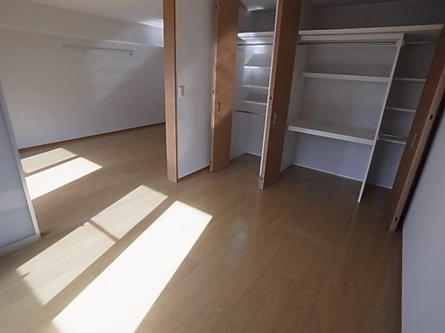 その他部屋・スペース　写真は同マンションの他のお部屋のものです