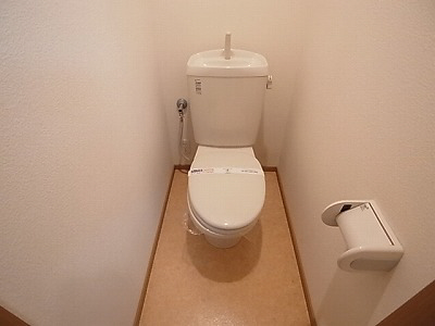 トイレ　落ち着いたトイレです