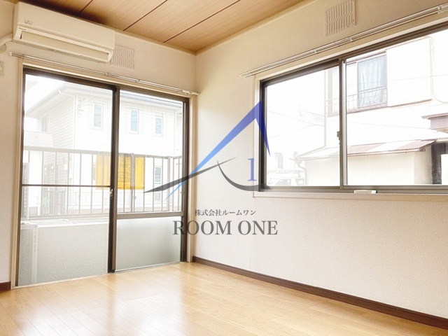 居室・リビング　洋室のお部屋です。