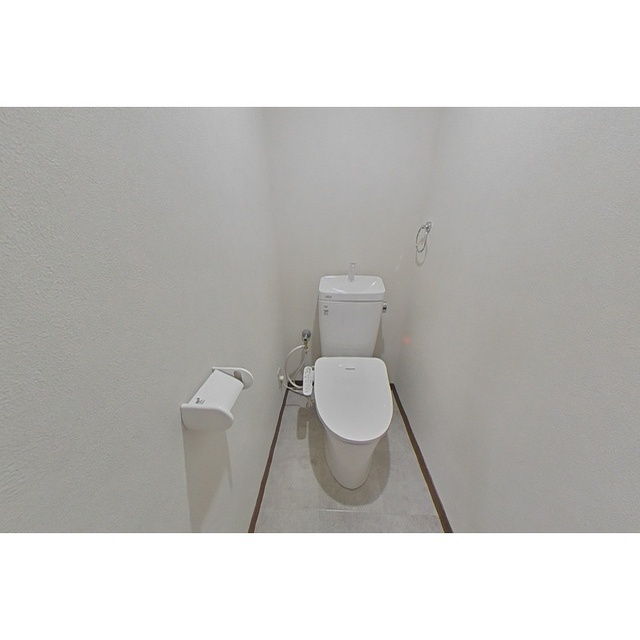 羽島郡笠松町 4階建 築39年のトイレ写真