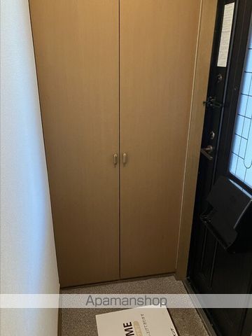 ディアコート加茂 A・Bの玄関写真