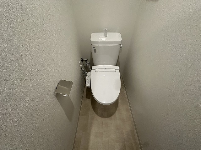 神戸高速鉄道東西線 高速神戸駅 徒歩3分 15階建 築2年のトイレ写真