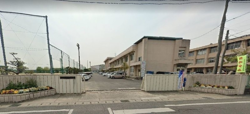 中学校　岡山市立御南中学校（中学校）まで901m