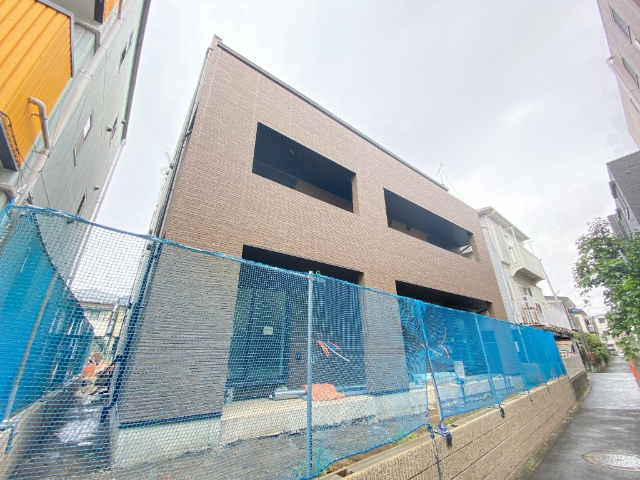 建物外観　オートロック完備
