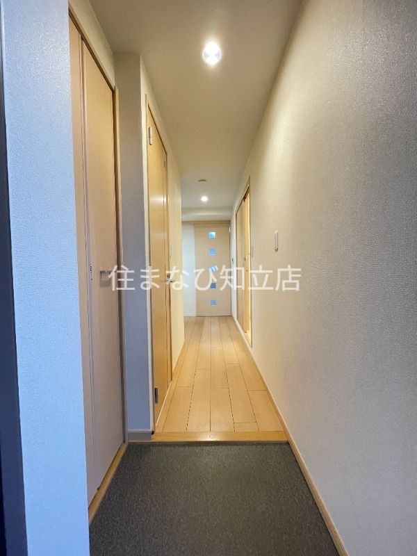 玄関　同型別部屋写真