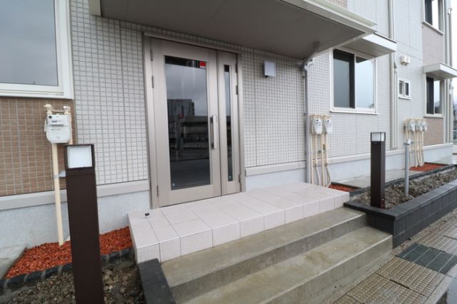 北陸新幹線 上越妙高駅 徒歩3分 3階建 築7年の外観写真