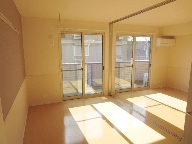 居室・リビング　★お部屋探しは株式会社タウンハウジング東京まで★