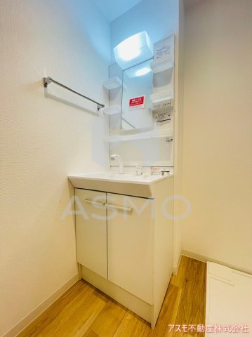洗面設備　同マンション別部屋参考写真