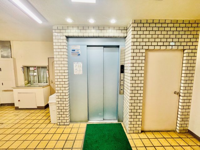 ロビー