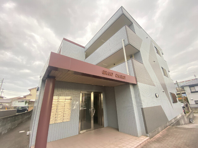 ＪＲ鹿児島本線 千鳥駅 徒歩2分 3階建 築30年の外観写真