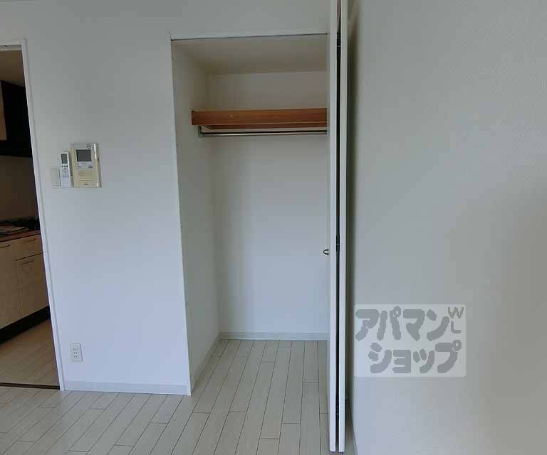 フォース三条の内装写真