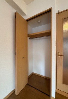 収納　別部屋参考写真となります。